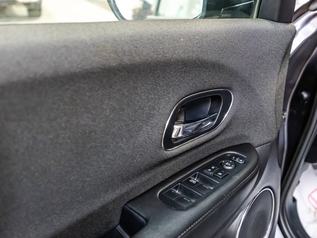 2022 Honda HR-V Sport in Montréal, Quebec - 12 - w1024h768px