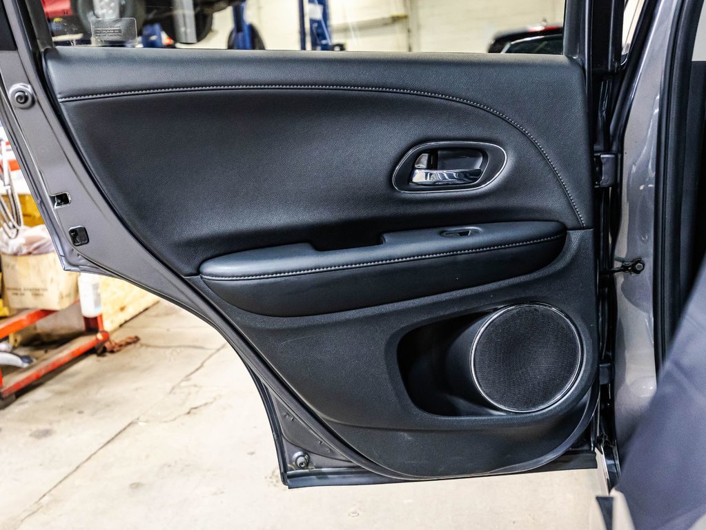 2022 Honda HR-V Touring in , Quebec - 13 - w1024h768px