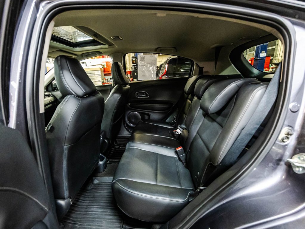 2022 Honda HR-V Touring in , Quebec - 14 - w1024h768px