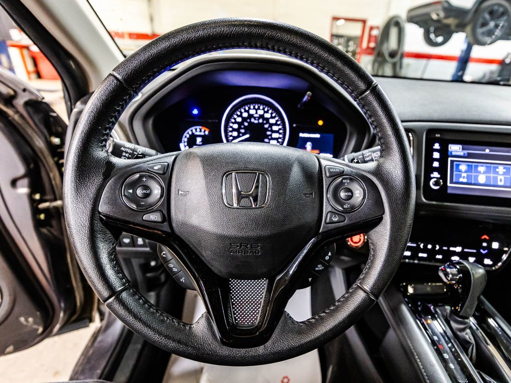 2022 Honda HR-V Touring in , Quebec - 22 - w1024h768px