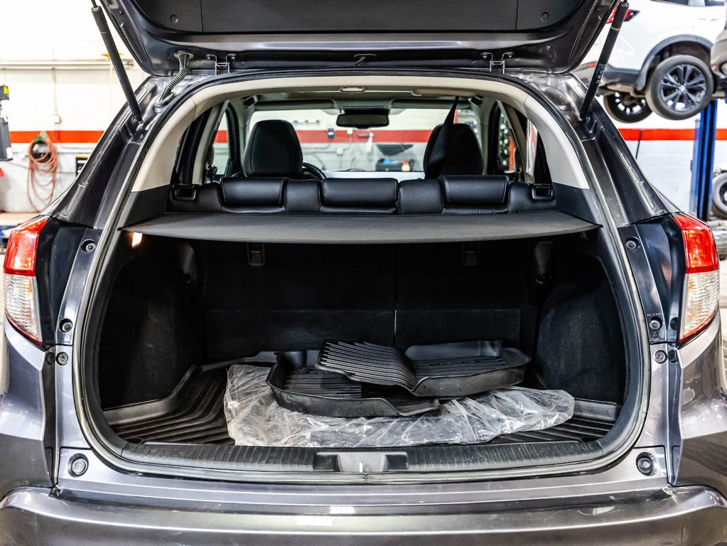 2022 Honda HR-V Touring in , Quebec - 15 - w1024h768px