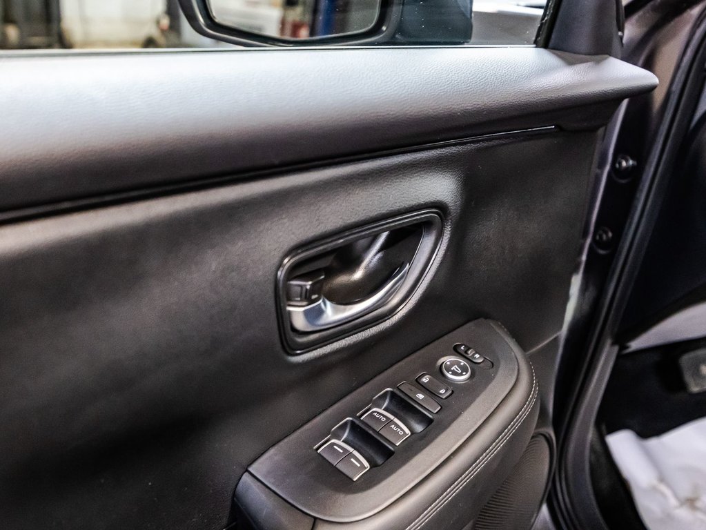 2023 Honda HR-V EX-L Navi in Montréal, Quebec - 11 - w1024h768px