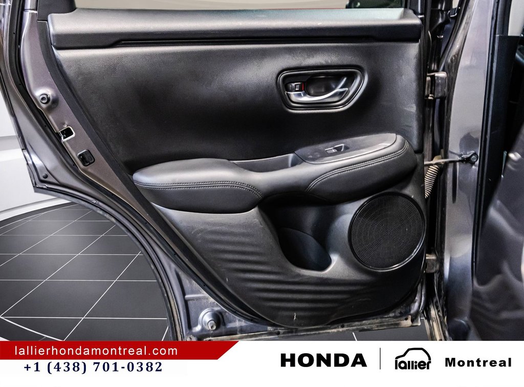 Honda HR-V LX 2023 à Montréal, Québec - 12 - w1024h768px