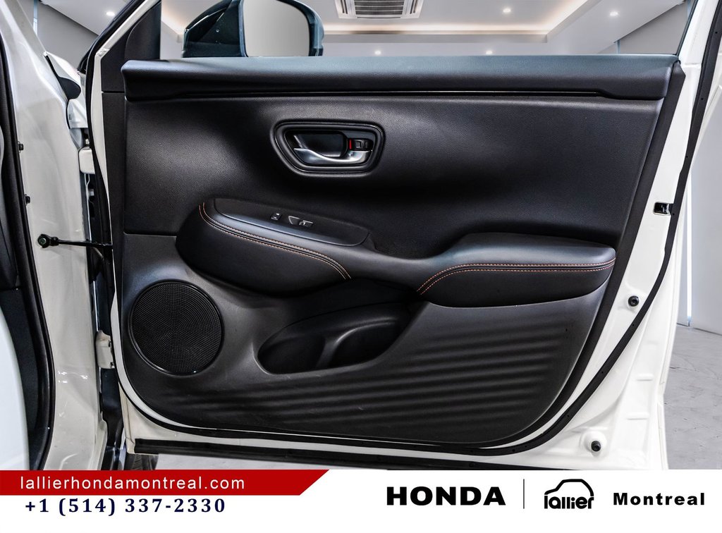 2025 Honda HR-V SPORT in Montréal, Quebec - 16 - w1024h768px