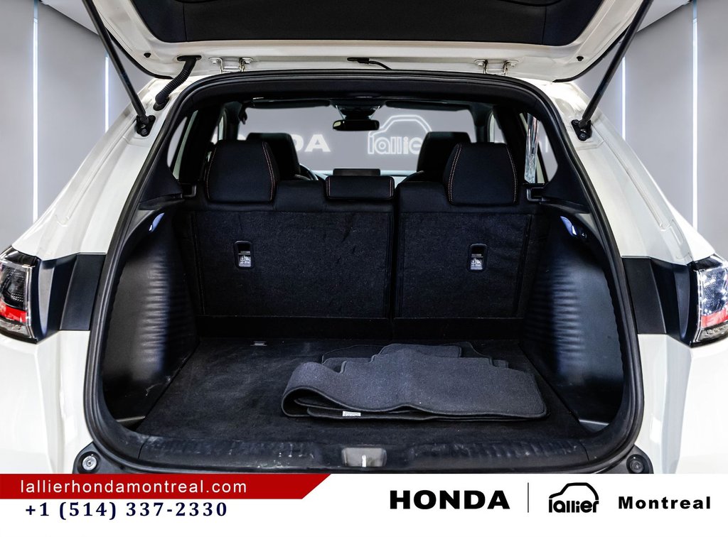 2025 Honda HR-V SPORT in Montréal, Quebec - 15 - w1024h768px
