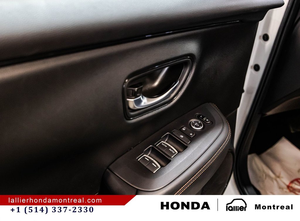 2025 Honda HR-V SPORT in Montréal, Quebec - 11 - w1024h768px
