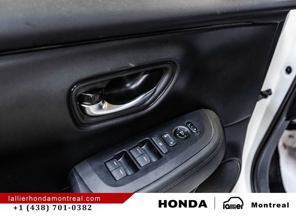2025 Honda HR-V LX in Montréal, Quebec - 11 - w1024h768px