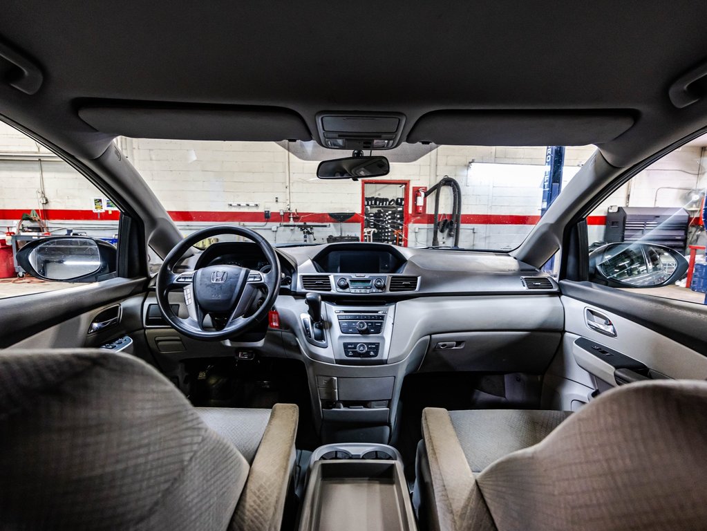 Honda Odyssey SE 2015 à , Québec - 13 - w1024h768px