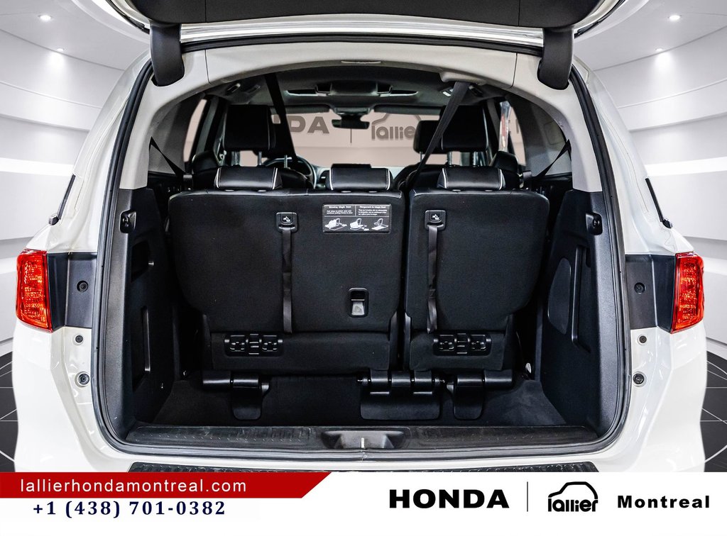 2024 Honda Odyssey Touring in Montréal, Quebec - 15 - w1024h768px