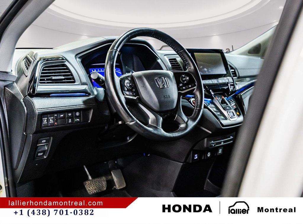 2024 Honda Odyssey Touring in Montréal, Quebec - 22 - w1024h768px