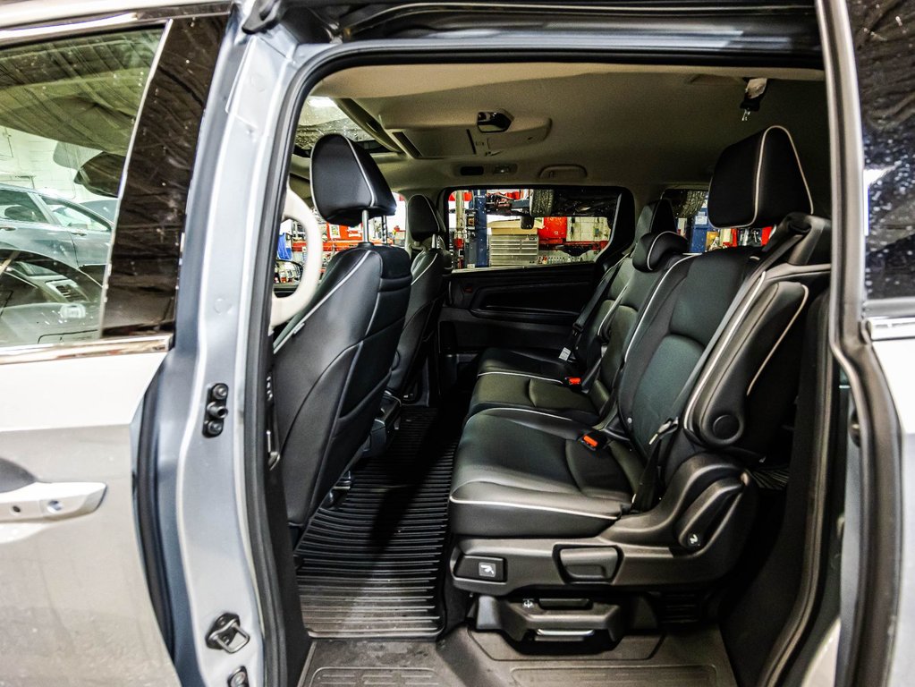2026 Honda Odyssey Touring in , Quebec - 13 - w1024h768px