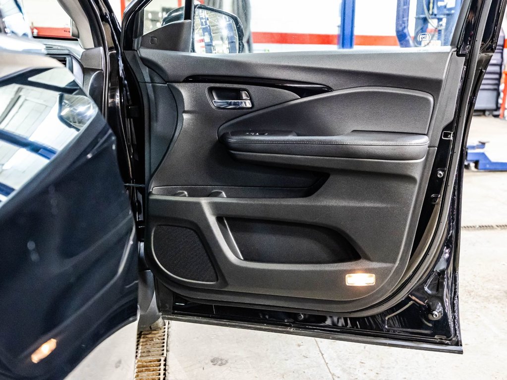 2019 Honda Pilot Touring 7-Passenger in , Quebec - 19 - w1024h768px