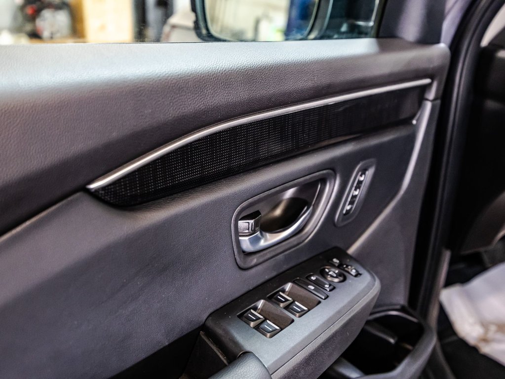 2023 Honda Pilot Touring in Montréal, Quebec - 11 - w1024h768px