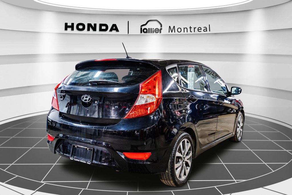 2017 Hyundai Accent SE in Montréal, Quebec - 7 - w1024h768px