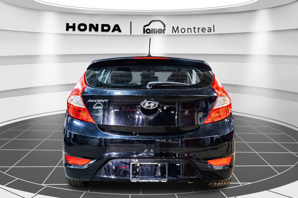 2017 Hyundai Accent SE in Montréal, Quebec - 6 - w1024h768px