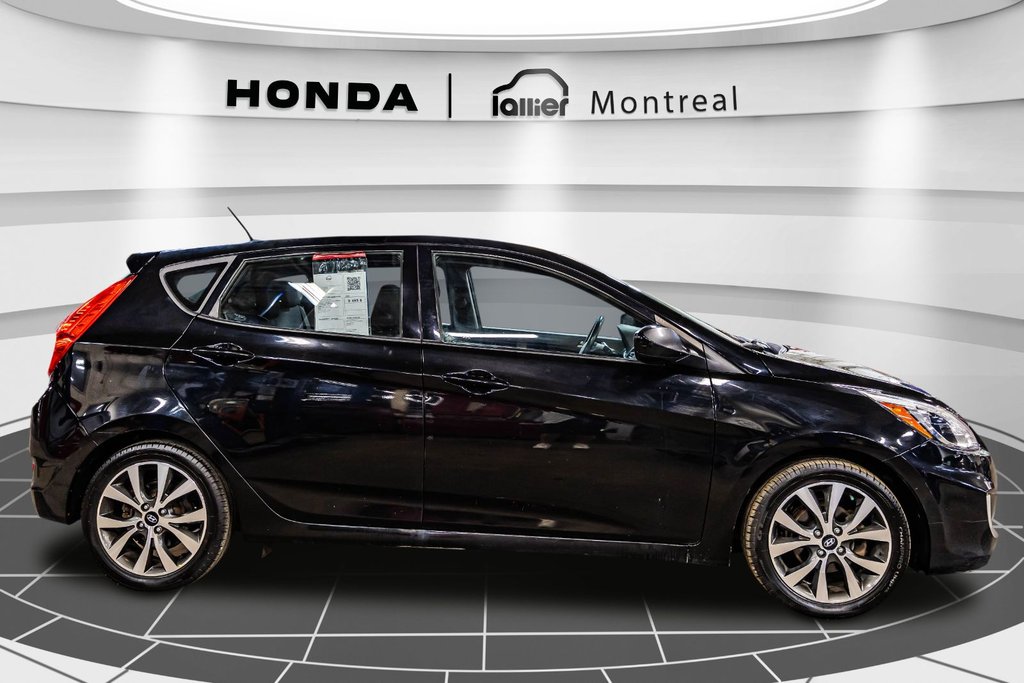 2017 Hyundai Accent SE in Montréal, Quebec - 8 - w1024h768px