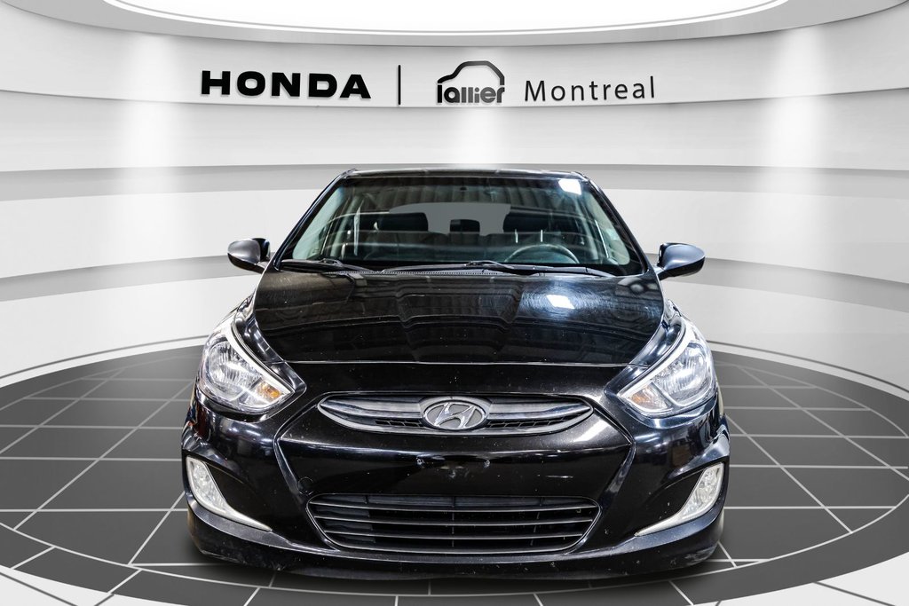 2017 Hyundai Accent SE in Montréal, Quebec - 2 - w1024h768px