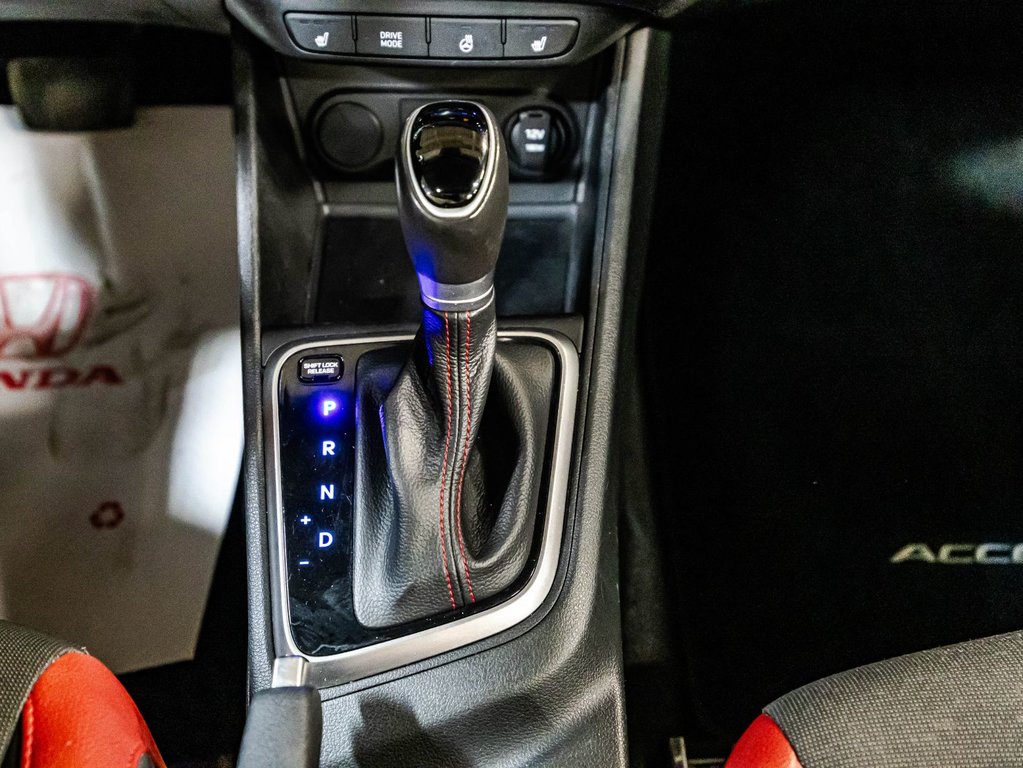 2018 Hyundai Accent GLS in Montréal, Quebec - 27 - w1024h768px