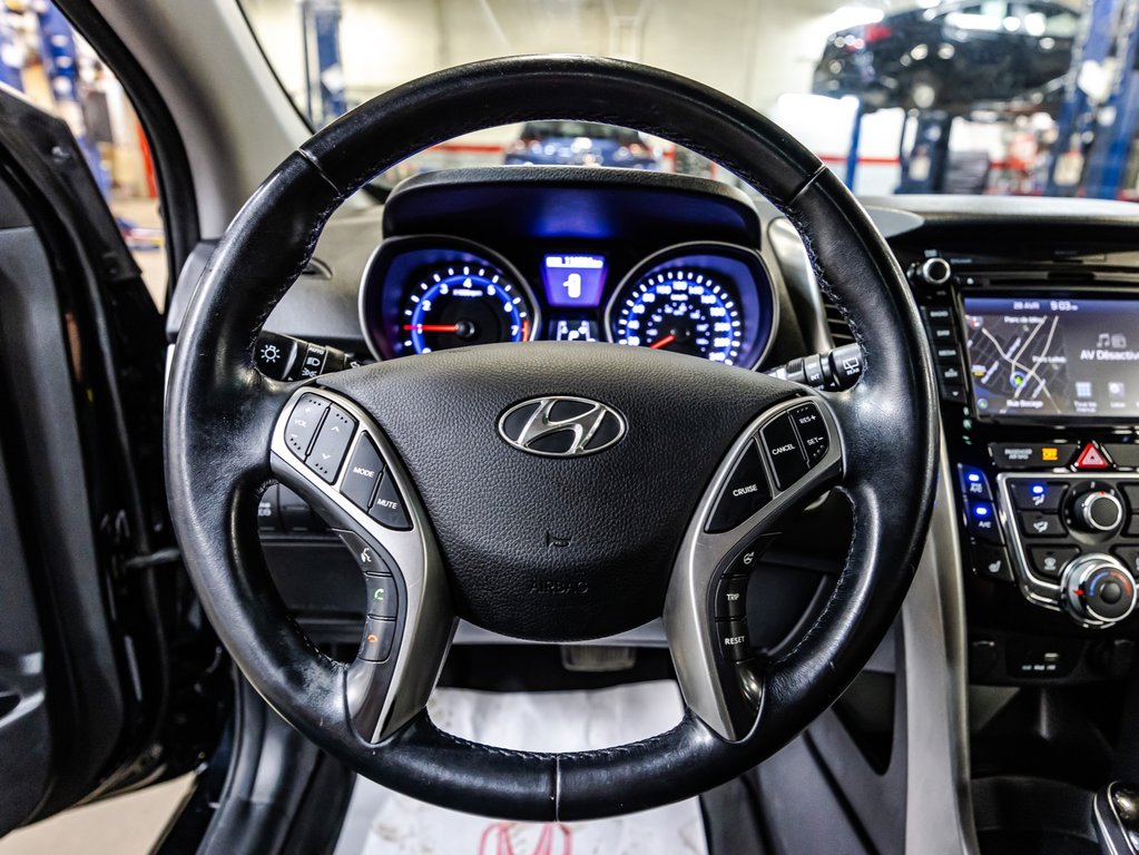 Hyundai Elantra GT GLS w/Tech Pkg 2016 à , Québec - 23 - w1024h768px