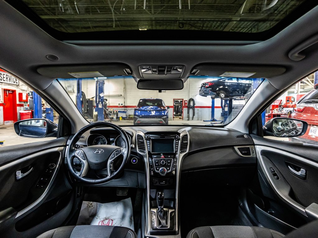 Hyundai Elantra GT GLS w/Tech Pkg 2016 à , Québec - 15 - w1024h768px