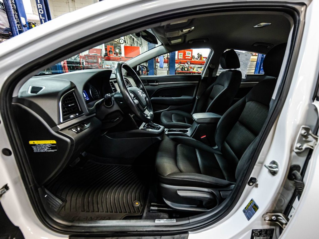 2018 Hyundai Elantra GL in Montréal, Quebec - 18 - w1024h768px