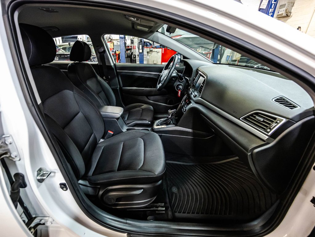 2018 Hyundai Elantra GL in Montréal, Quebec - 17 - w1024h768px