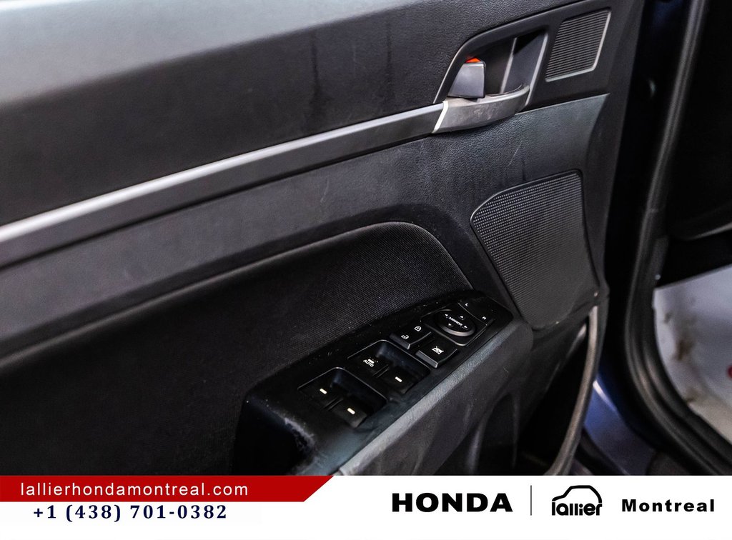 Hyundai Elantra Preferred 2019 à Montréal, Québec - 11 - w1024h768px