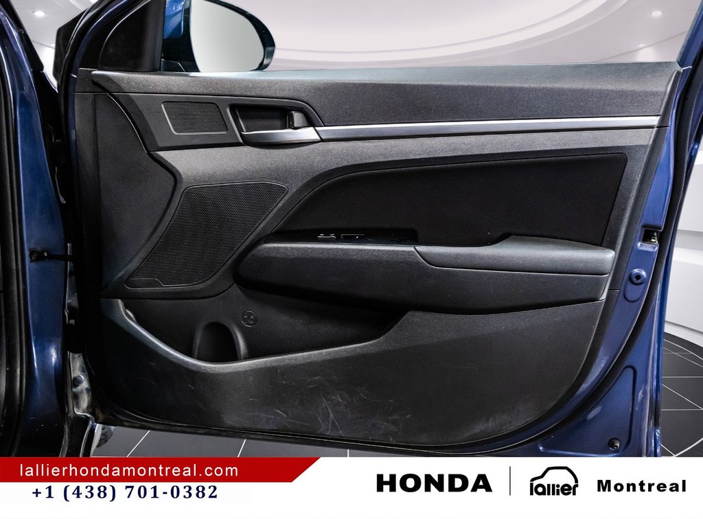 Hyundai Elantra Preferred 2019 à Montréal, Québec - 16 - w1024h768px