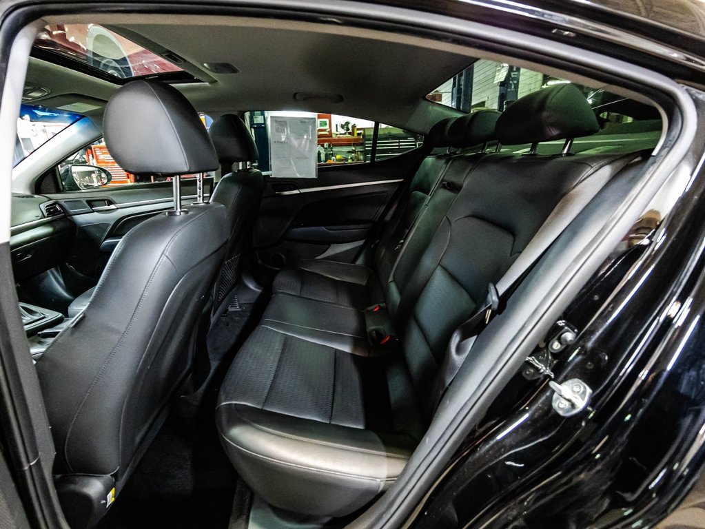 2020 Hyundai Elantra Ultimate in Montréal, Quebec - 15 - w1024h768px