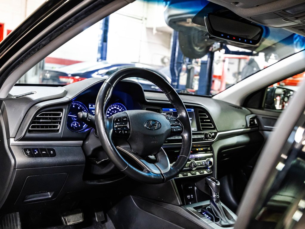 2020 Hyundai Elantra Ultimate in Montréal, Quebec - 22 - w1024h768px