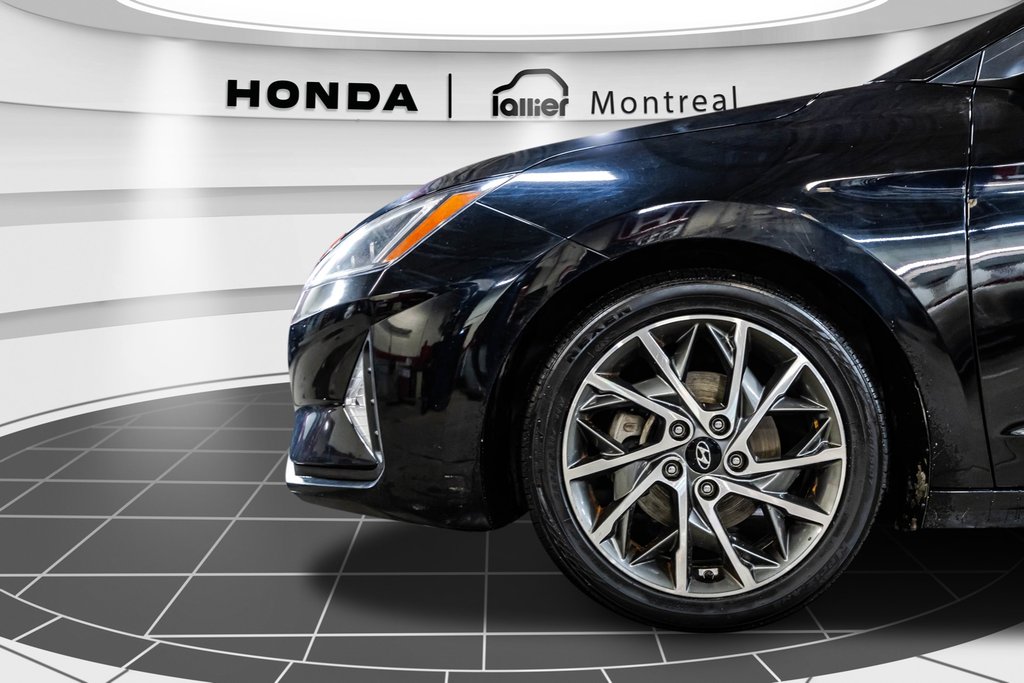 2020 Hyundai Elantra Ultimate in Montréal, Quebec - 10 - w1024h768px