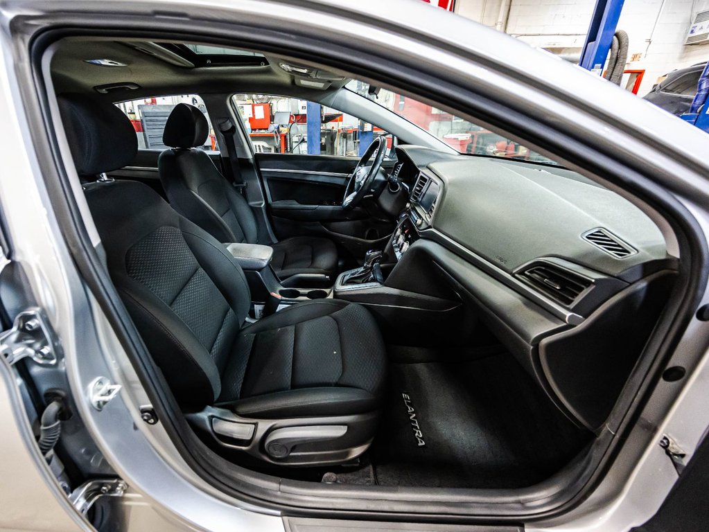 Hyundai Elantra Preferred w/Sun & Safety Package 2020 à Montréal, Québec - 17 - w1024h768px