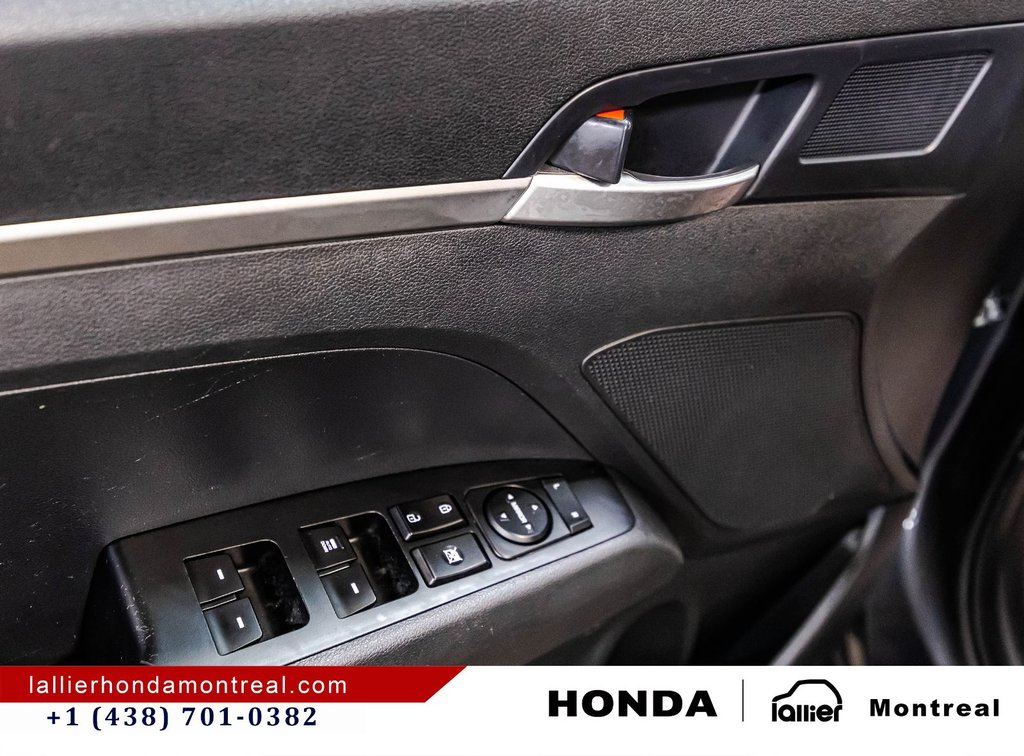 2020 Hyundai Elantra Essential in Montréal, Quebec - 11 - w1024h768px