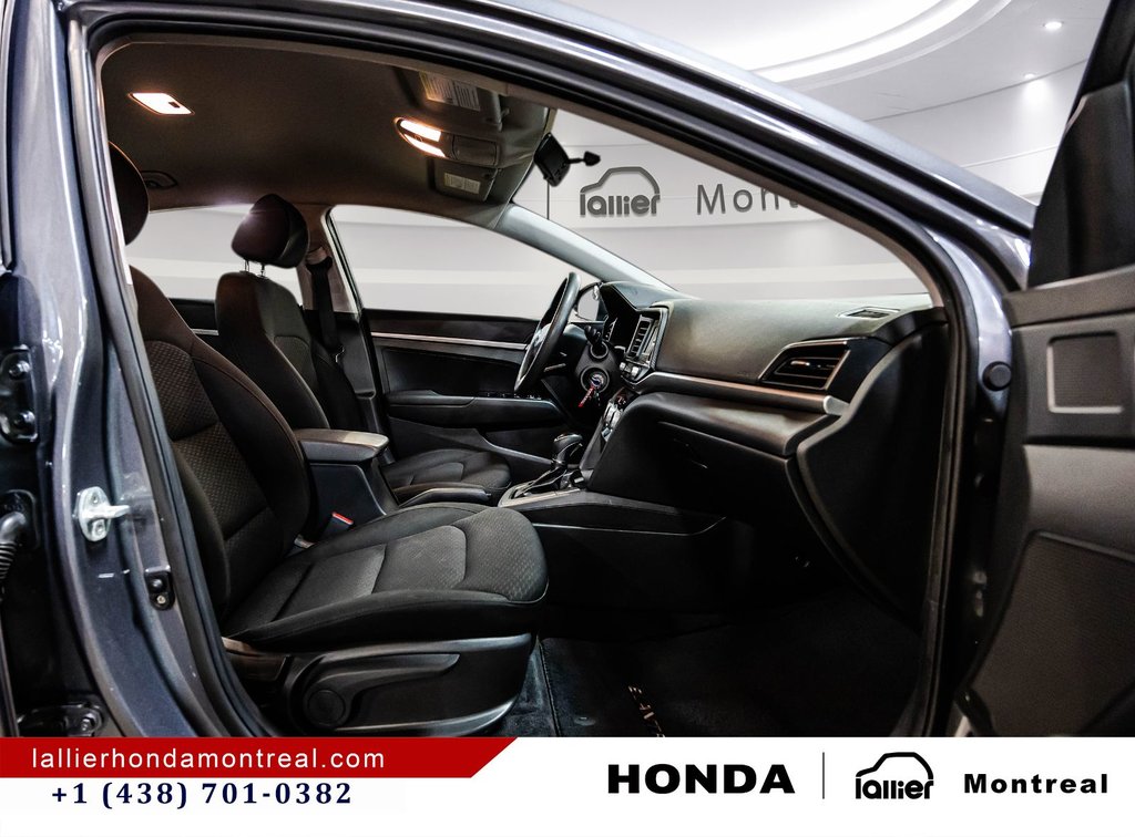 2020 Hyundai Elantra Essential in Montréal, Quebec - 17 - w1024h768px