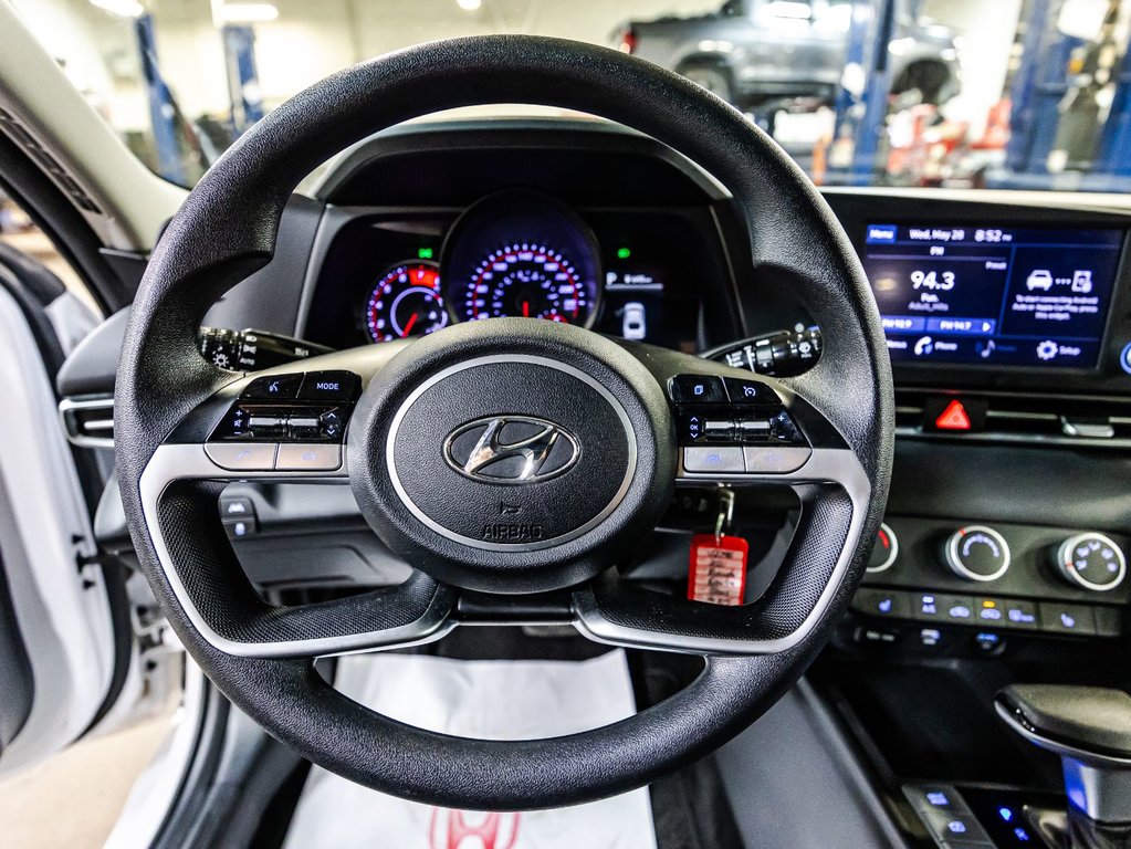 2021 Hyundai Elantra Essential in , Quebec - 21 - w1024h768px