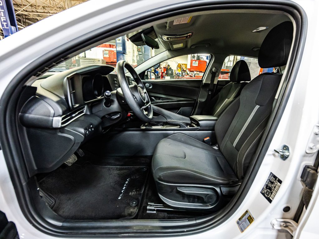 2021 Hyundai Elantra Essential in , Quebec - 18 - w1024h768px