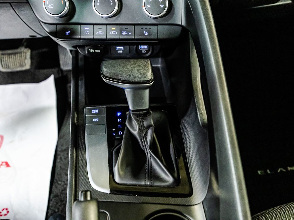 2021 Hyundai Elantra Essential in , Quebec - 24 - w1024h768px