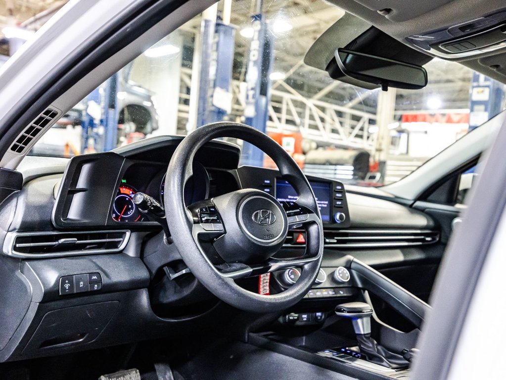 2021 Hyundai Elantra Essential in , Quebec - 19 - w1024h768px