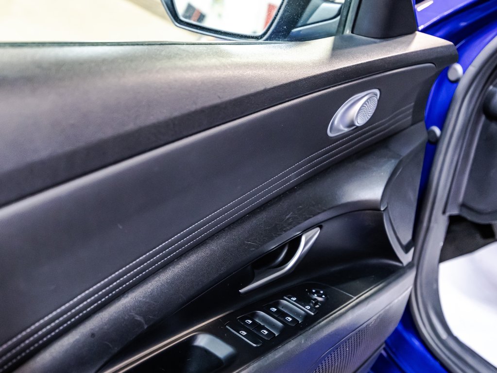 2021 Hyundai Elantra Preferred in Montréal, Quebec - 13 - w1024h768px