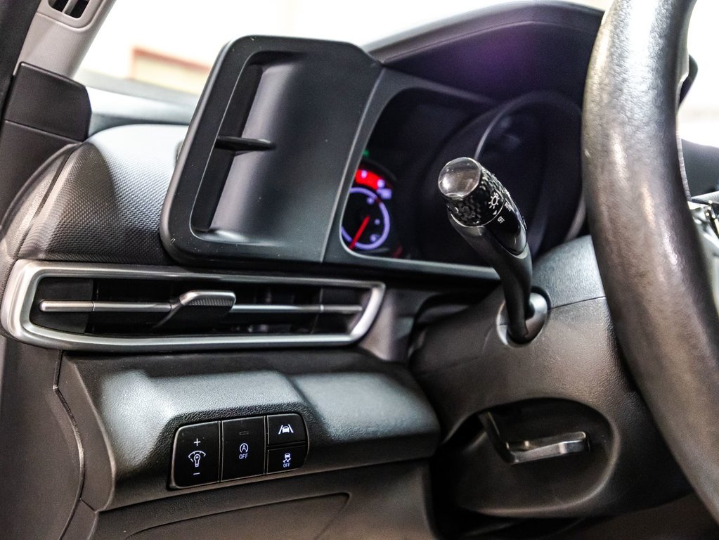 Hyundai Elantra Essential 2021 à Montréal, Québec - 20 - w1024h768px