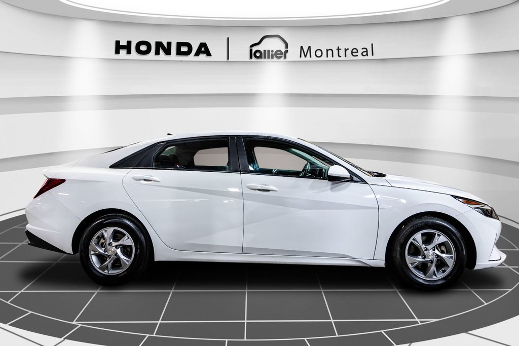 Hyundai Elantra Essential 2021 à Montréal, Québec - 8 - w1024h768px