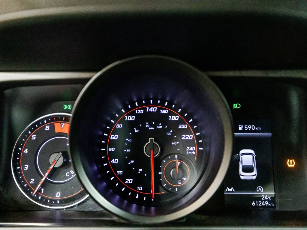 Hyundai Elantra Essential 2021 à Montréal, Québec - 22 - w1024h768px