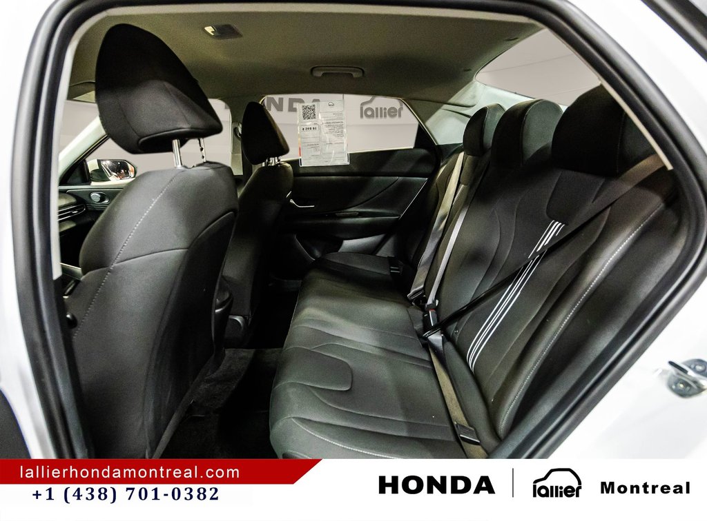 Hyundai Elantra PREFFERRED 2023 à Montréal, Québec - 14 - w1024h768px