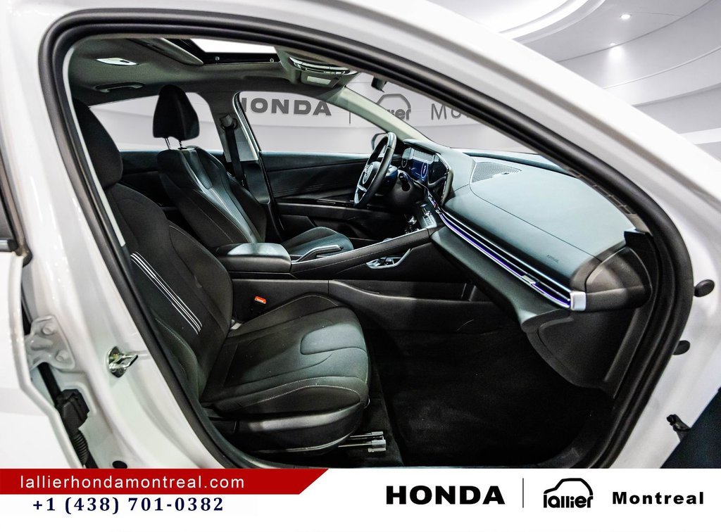 2023 Hyundai Elantra Preferred in Montréal, Quebec - 18 - w1024h768px