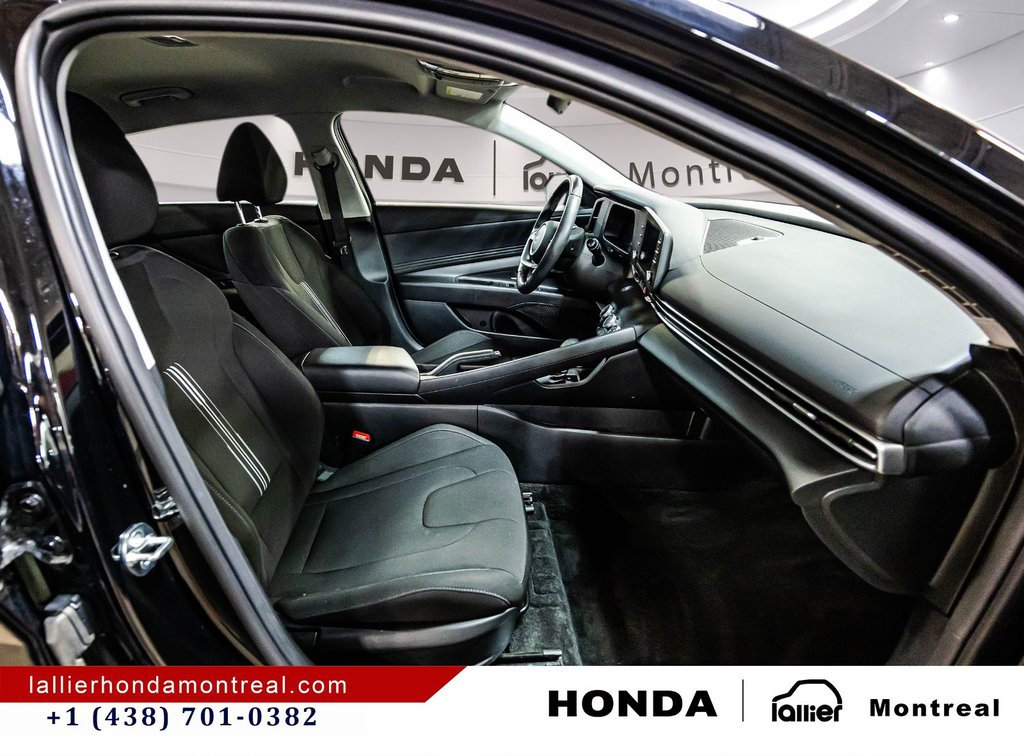 Hyundai Elantra Preferred 2024 à Montréal, Québec - 18 - w1024h768px