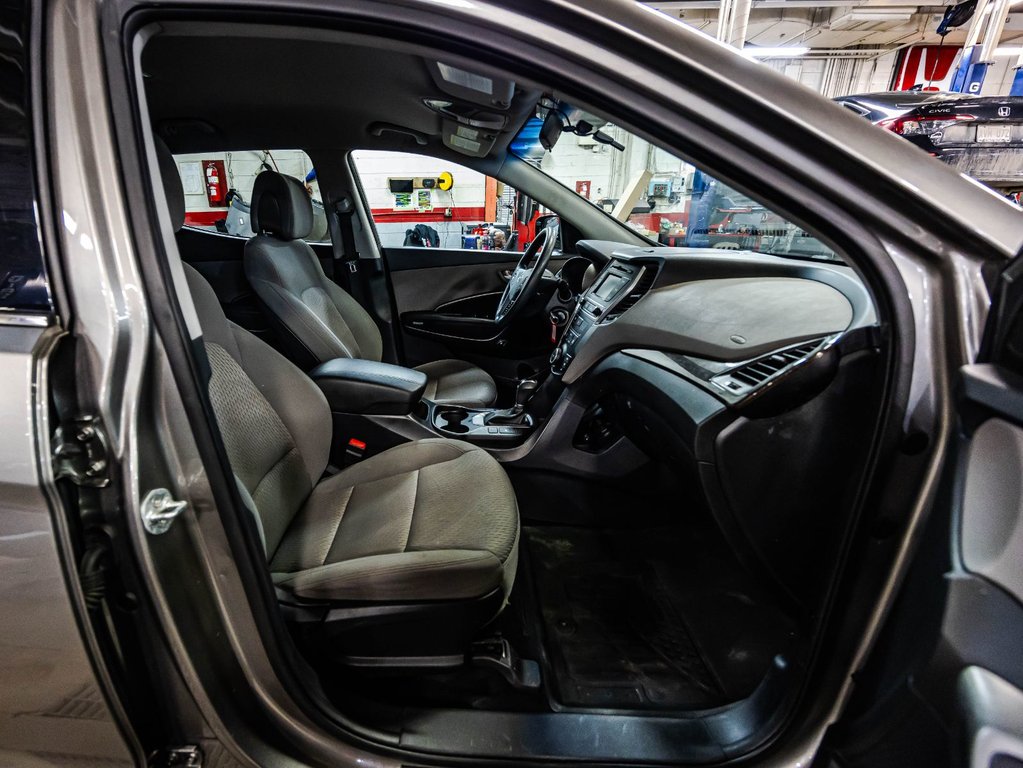 2017 Hyundai Santa Fe Sport in Montréal, Quebec - 17 - w1024h768px