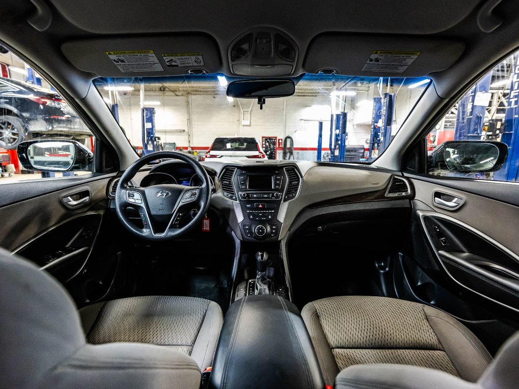 2017 Hyundai Santa Fe Sport in Montréal, Quebec - 14 - w1024h768px
