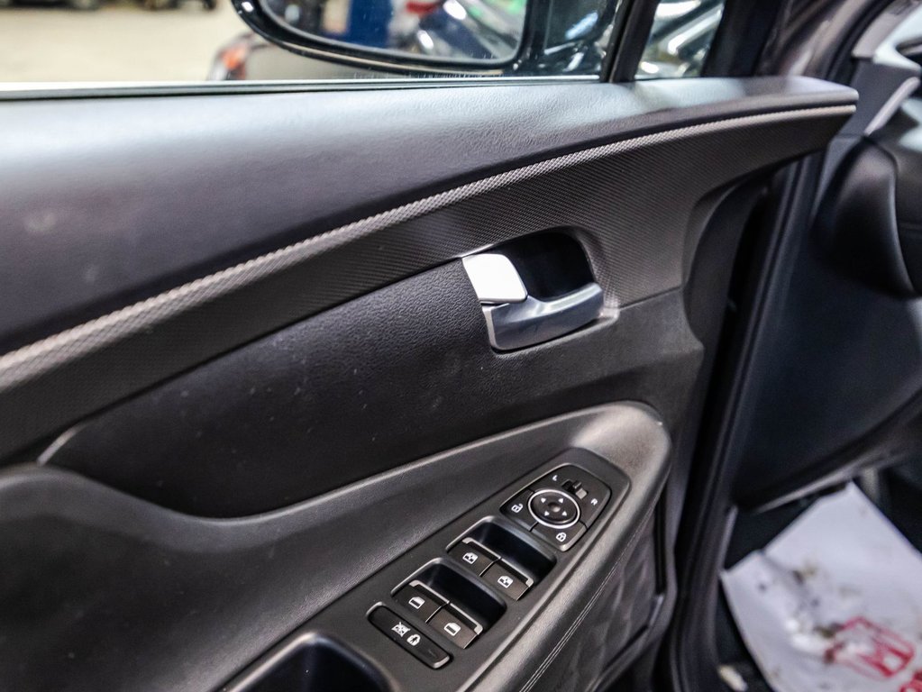 2020 Hyundai Santa Fe Preferred in Montréal, Quebec - 12 - w1024h768px