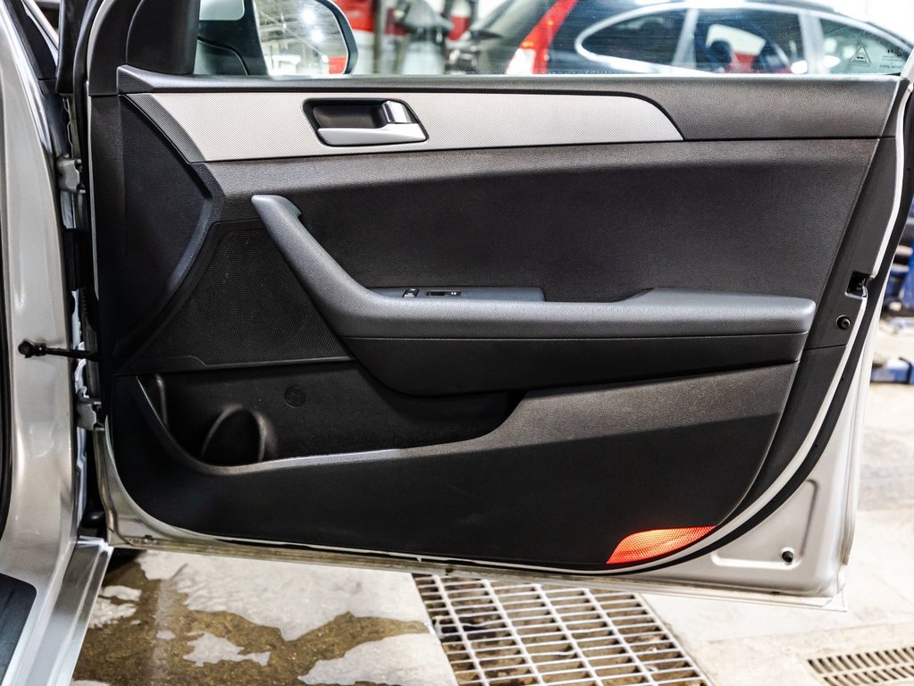 Hyundai Sonata 2.4L GLS 2016 à , Québec - 18 - w1024h768px