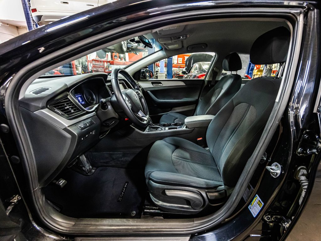 Hyundai Sonata GL 2018 à , Québec - 18 - w1024h768px